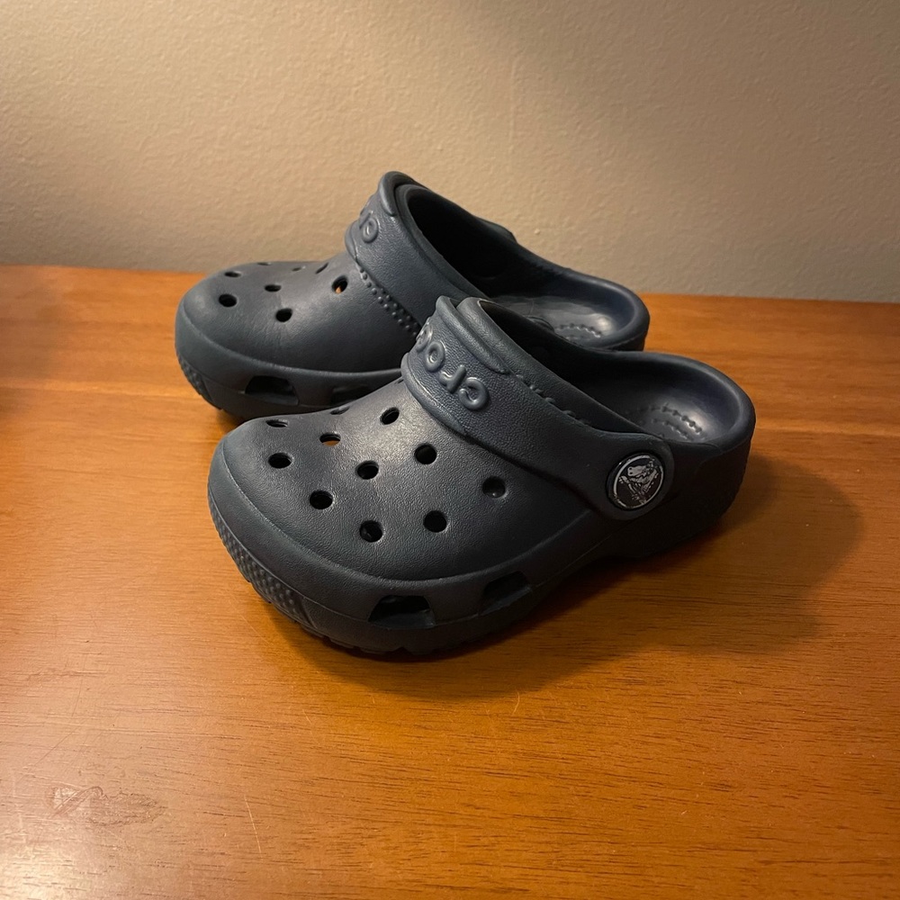 Toddler Crocs 6C Navy Blue
